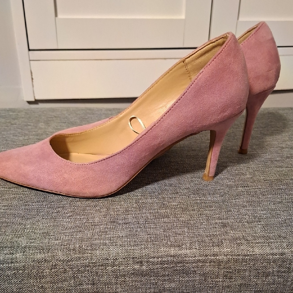 Joe‎ Fresh Mauve Suede Pointed-Toe Heels - Picture 5 of 10